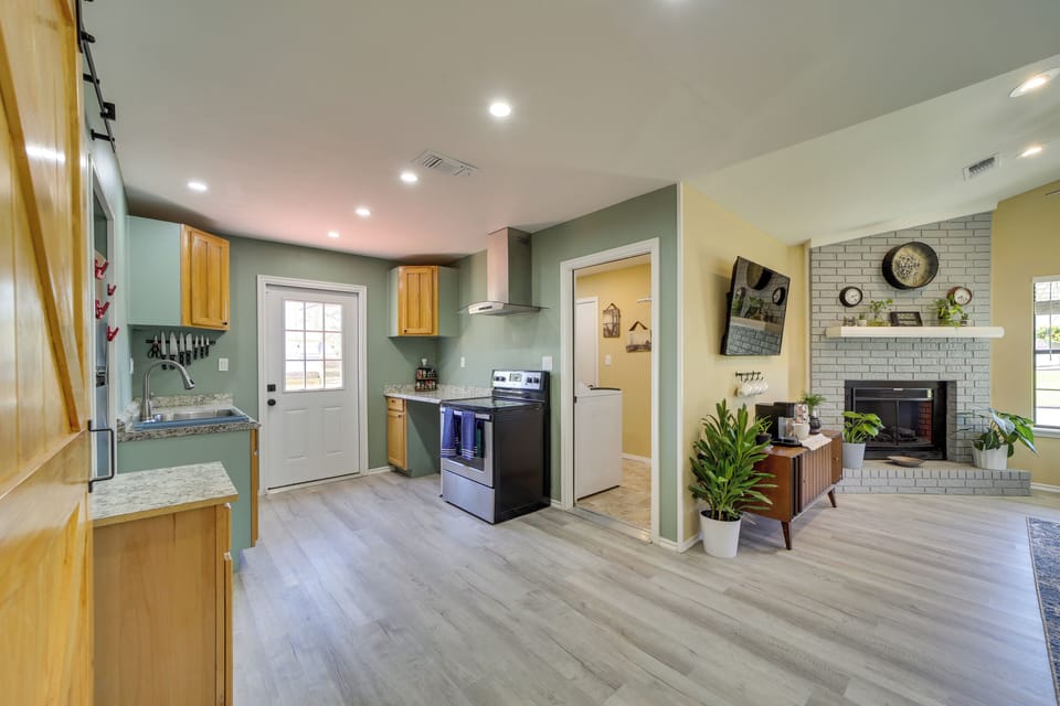 House (3 Bedrooms) | Interior