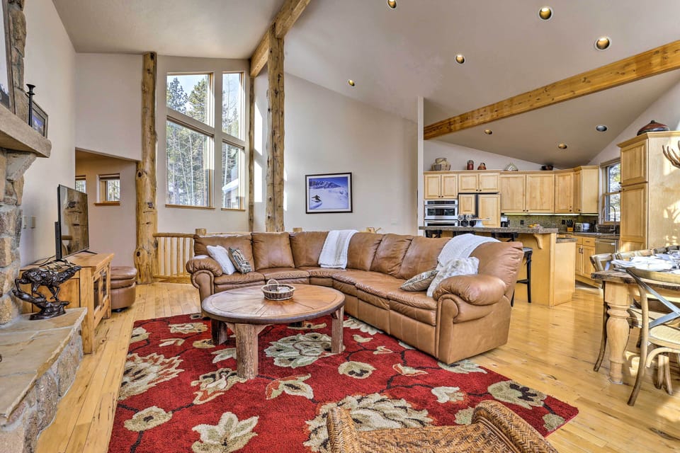 House (4 Bedrooms) | Interior