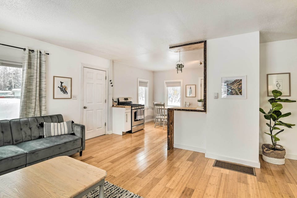 House (2 Bedrooms) | Interior