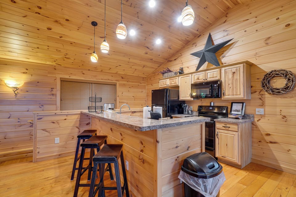 House (2 Bedrooms) | Interior