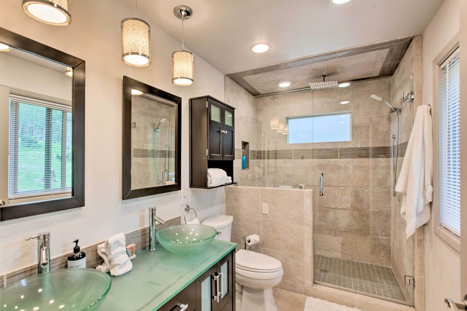 Angel Fire Cabin: Hot Tub, Fire Pit & Trail Access Cottage in Angel Fire