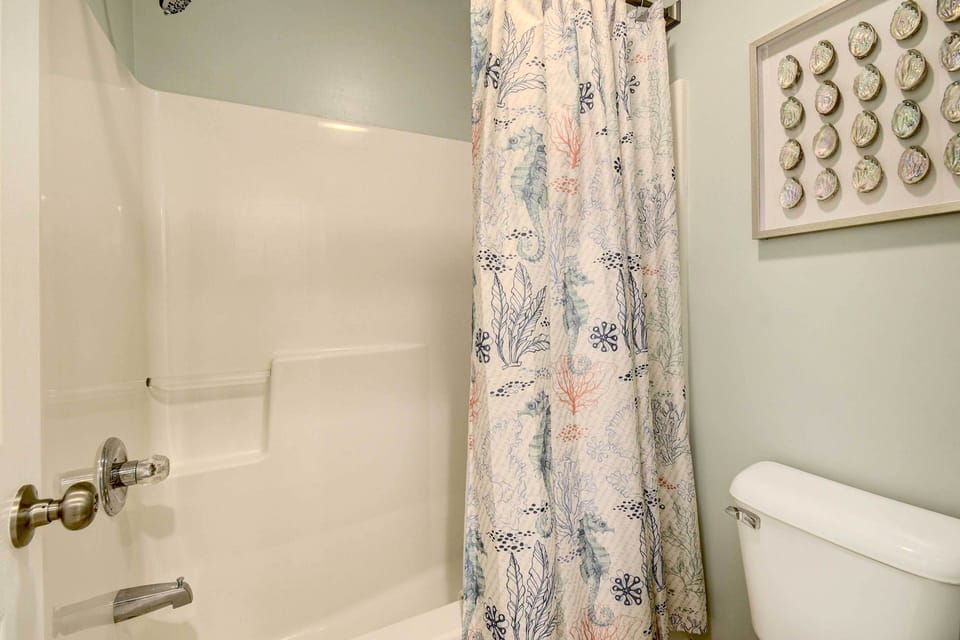 < 1 Mi to Ocean: North Myrtle Beach Condo Apartment in North Myrtle Beach