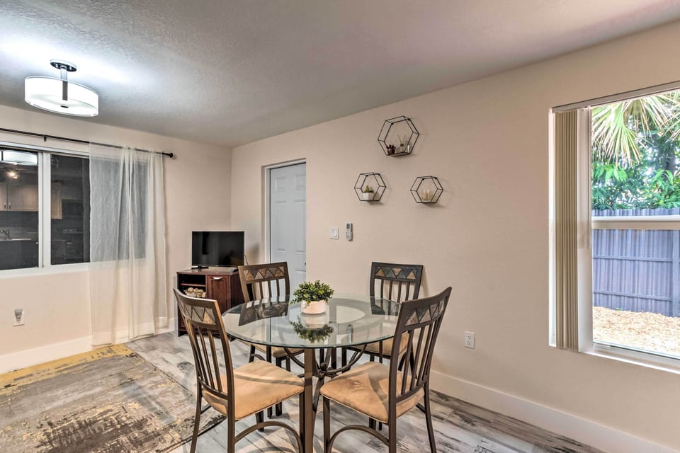 Apartment (1 Bedroom) | Interior