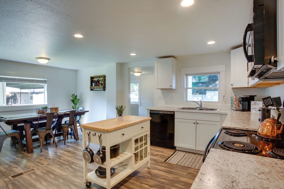 House (2 Bedrooms) | Interior