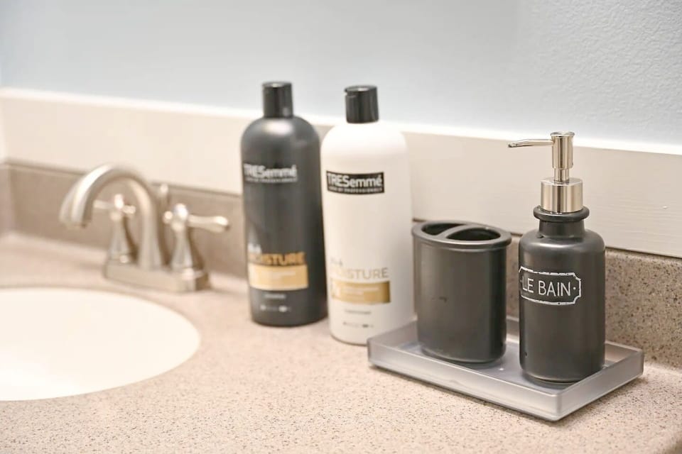 Shampoo & Condition Hand soap

