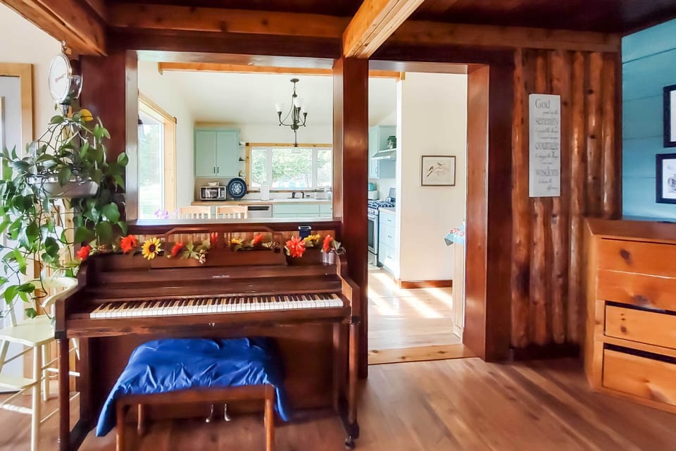 House (4 Bedrooms) | Interior