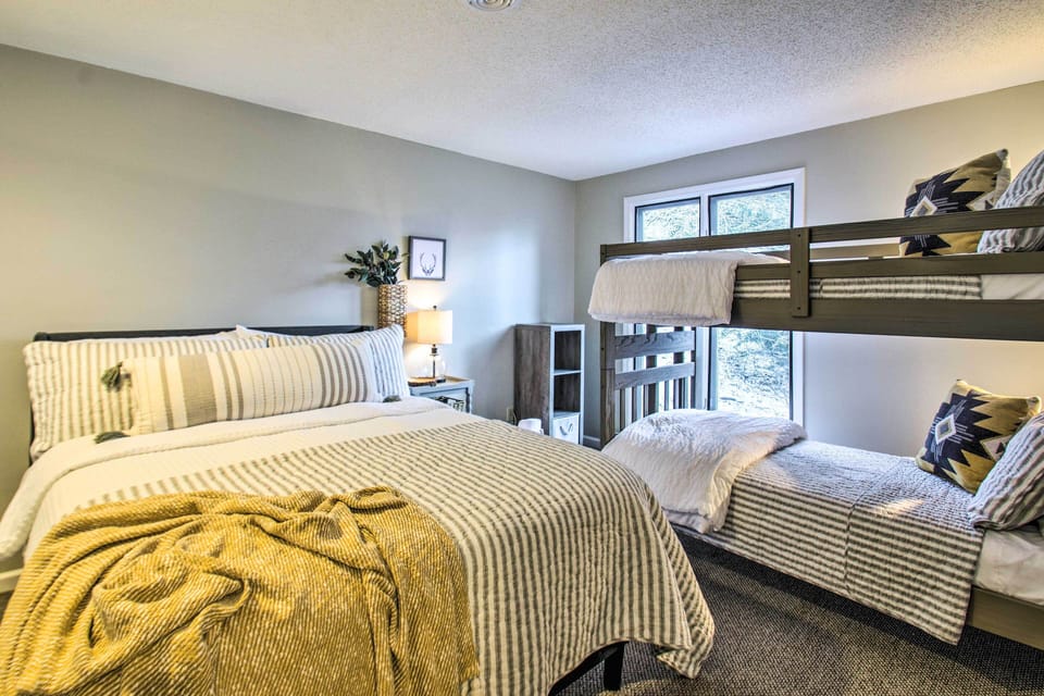 Wintergreen Resort Condo: Walk to Ski Lift! Apartment in Nelson County
