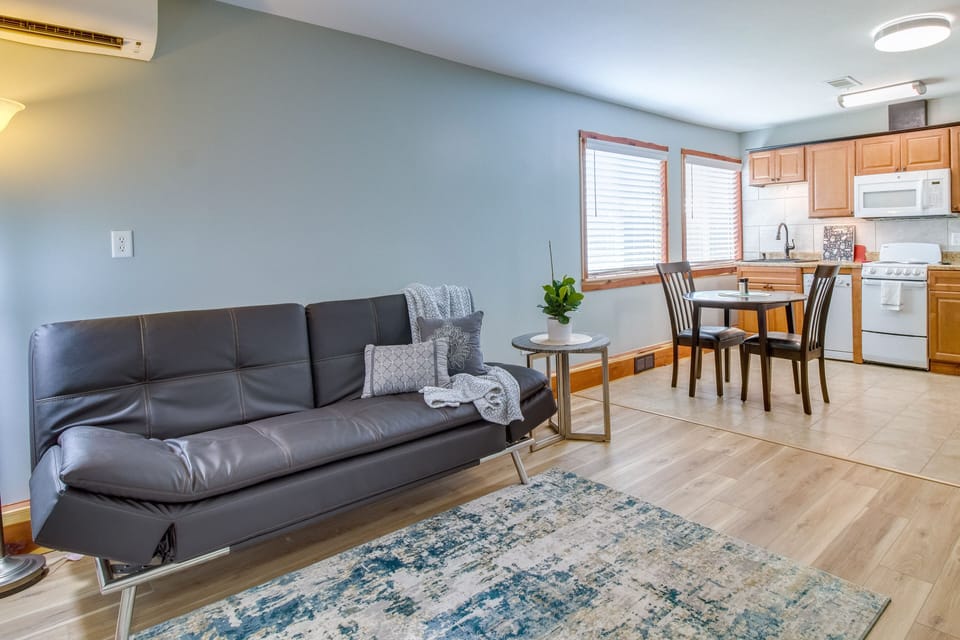 Apartment (0 Bedroom) | Front of property