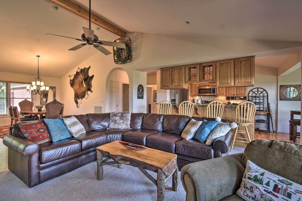 House (3 Bedrooms) | Interior