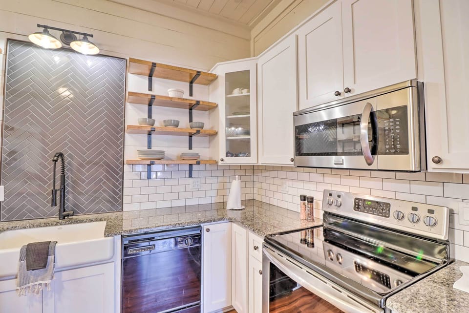 House (2 Bedrooms) | Interior