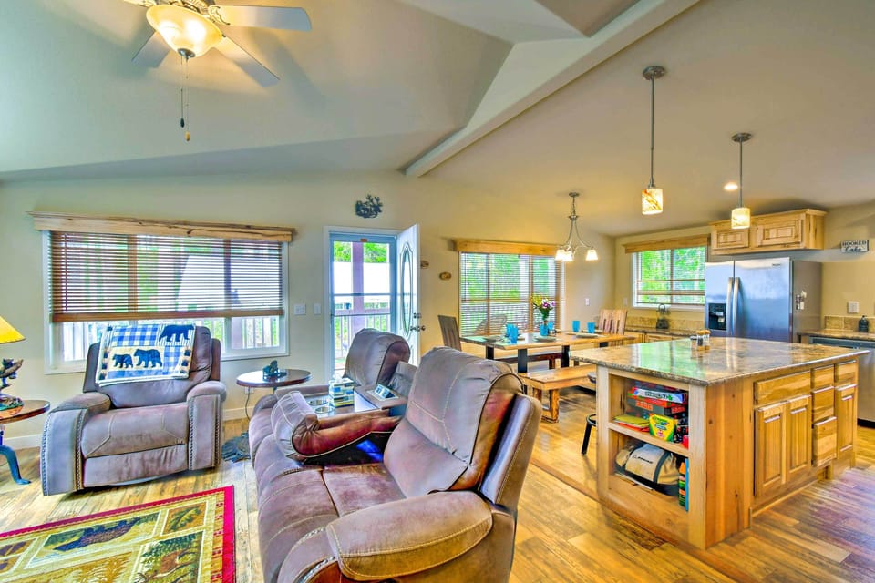House (2 Bedrooms) | Interior