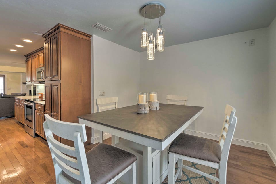 Cottage (2 Bedrooms) | Interior