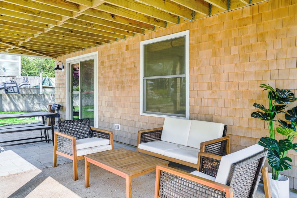 Outdoor patio - 1st floor
