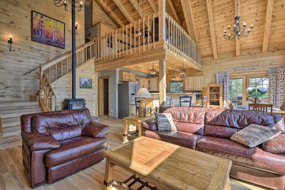 House (4 Bedrooms) | Interior