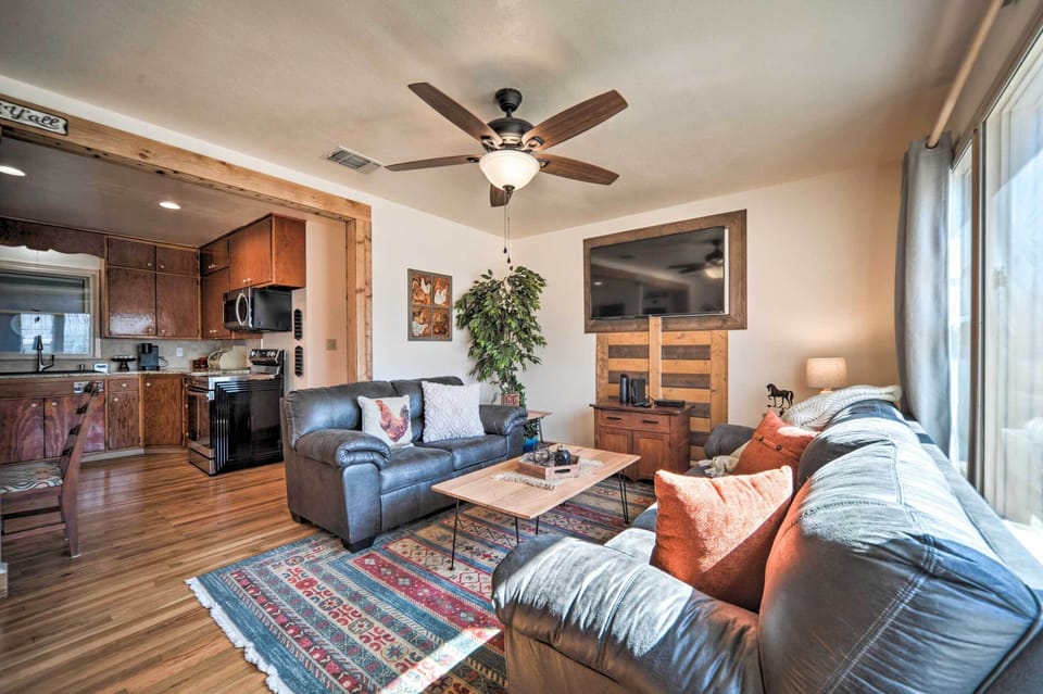 House (3 Bedrooms) | Interior