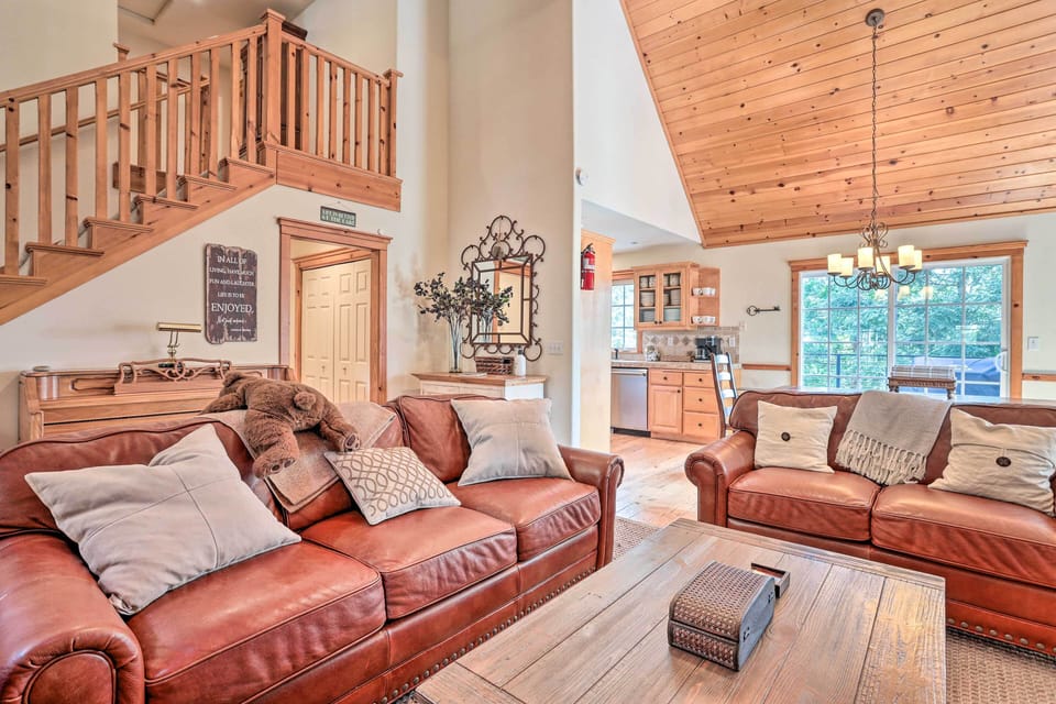 House (5 Bedrooms) | Interior