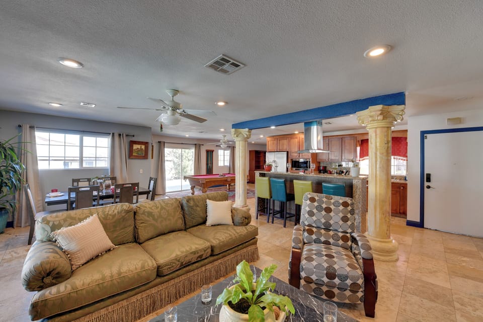 House (3 Bedrooms) | Interior