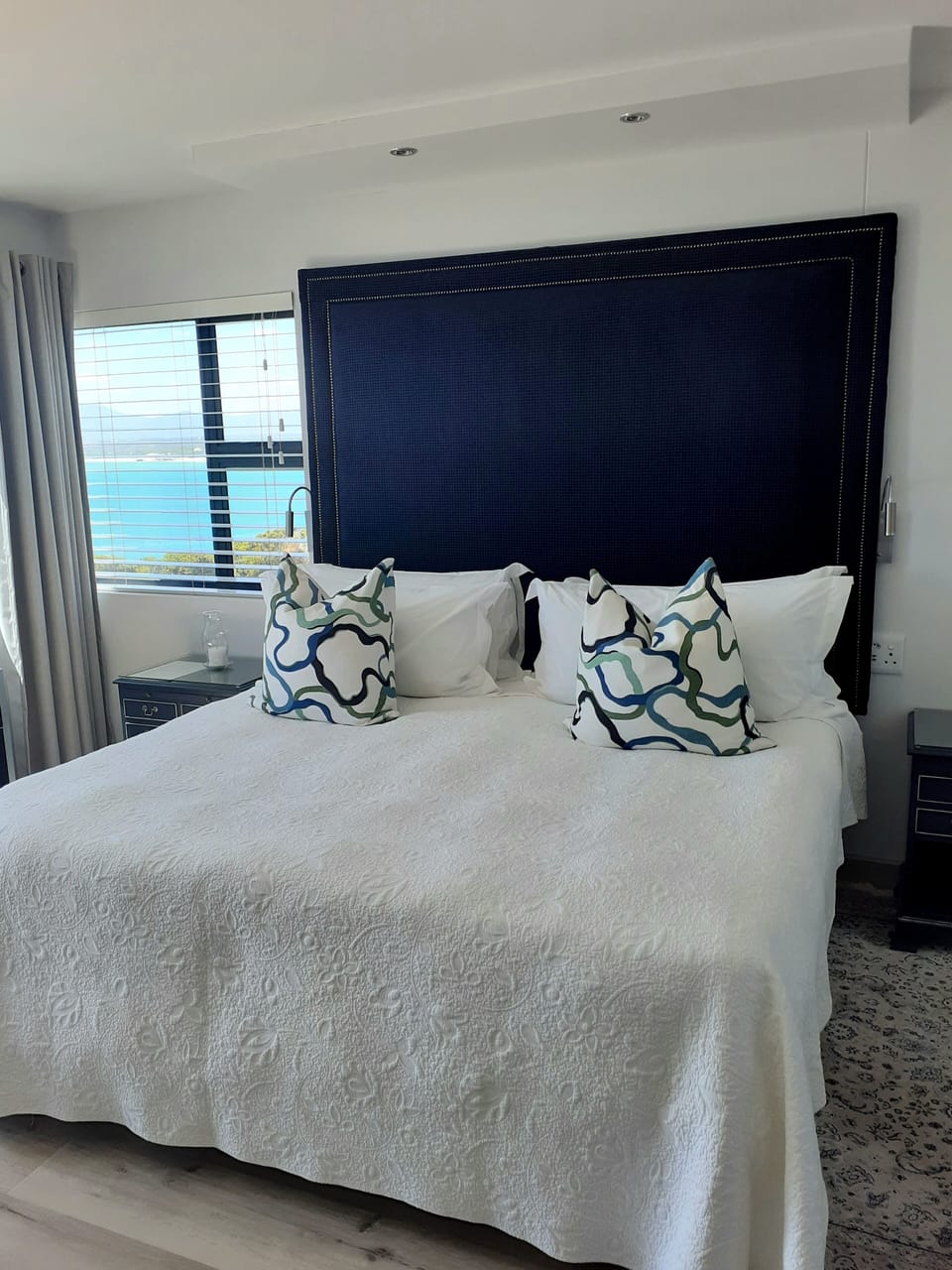 Luxury Double Room, Balcony, Sea View | Minibar, in-room safe, individually decorated, individually furnished