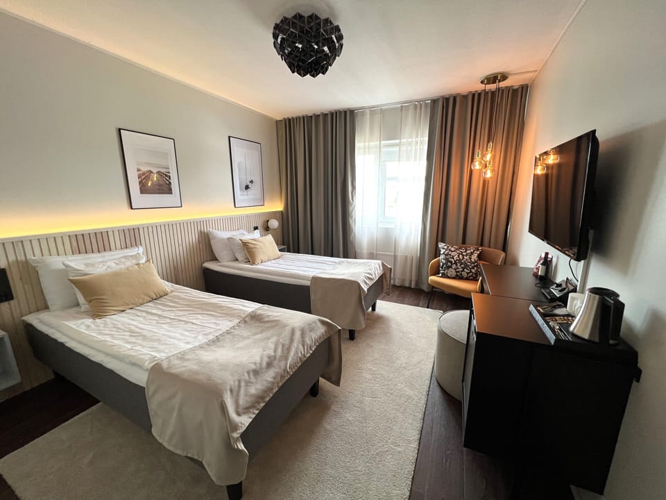 Minibar, in-room safe, iron/ironing board, free WiFi