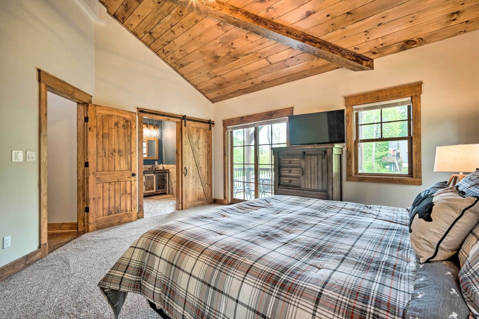 House (4 Bedrooms) | Interior