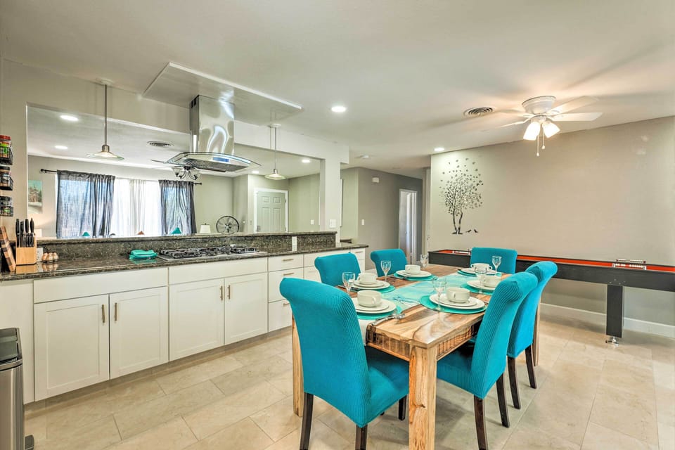 House (4 Bedrooms) | Interior