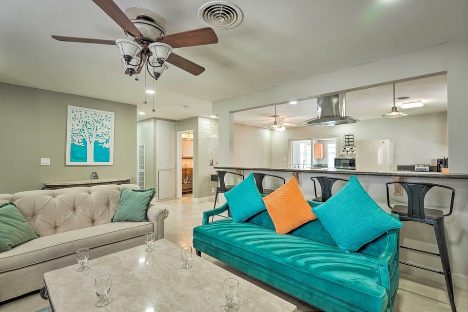 House (4 Bedrooms) | Interior