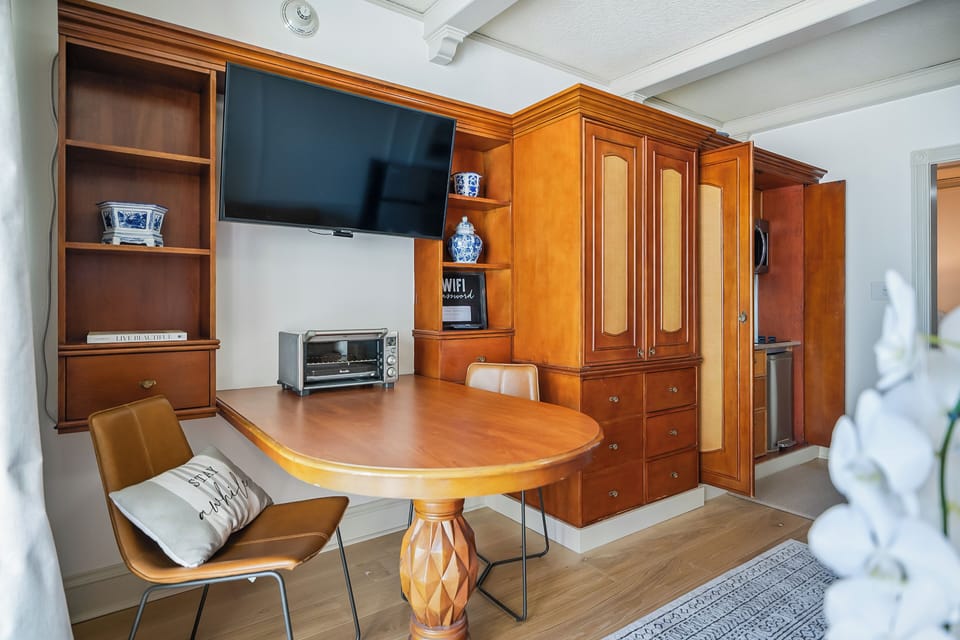 Apartment (1 Bedroom) | Interior