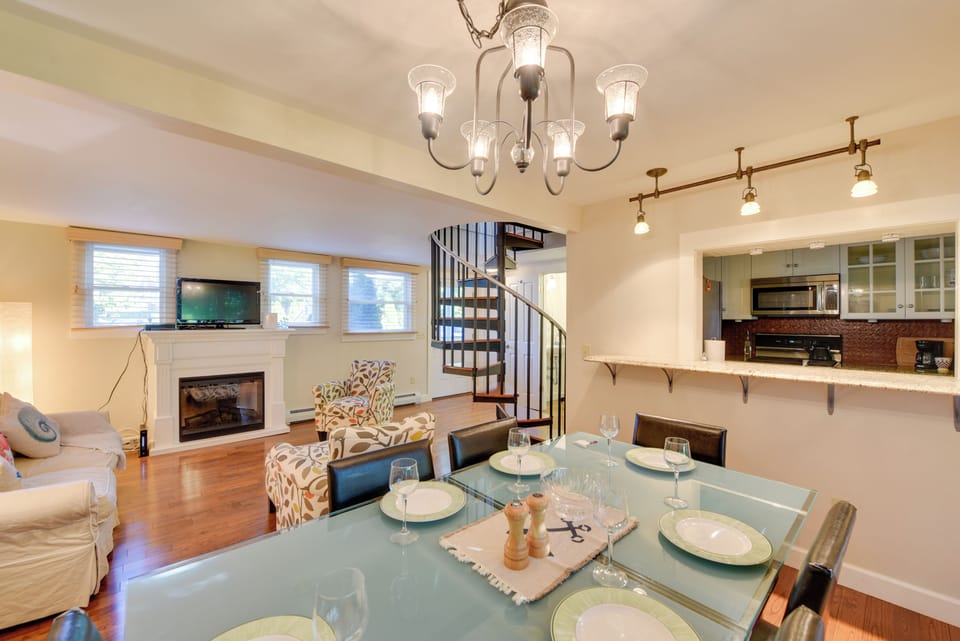 Apartment (2 Bedrooms) | Front of property