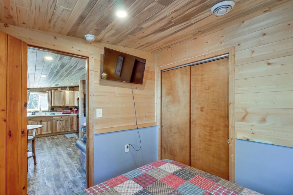 Pequot Lakes Cabin w/ Dock on Loon Lake! Cottage in Minnesota