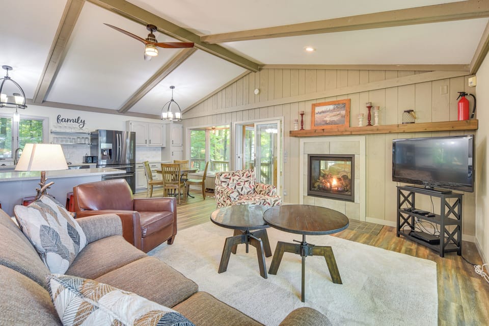 House (3 Bedrooms) | Interior