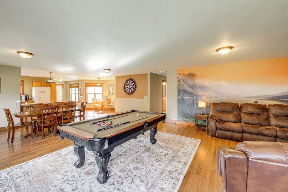 House (4 Bedrooms) | Interior