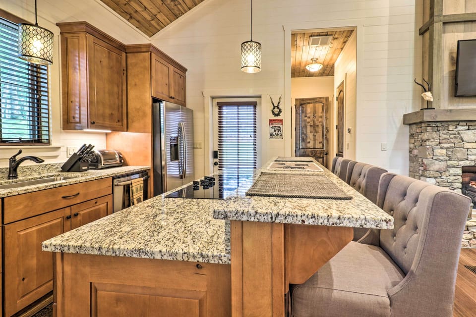 House (2 Bedrooms) | Interior