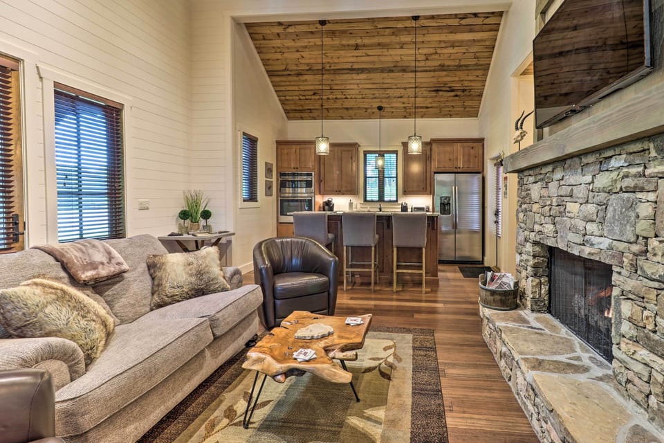 House (2 Bedrooms) | Front of property