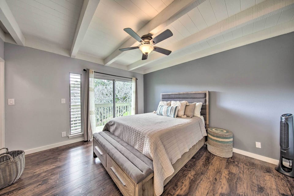 Coastal Escape Condo w/ Pool, Near Beaches! Apartment in Princeville