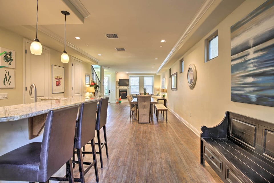 House (4 Bedrooms) | Interior
