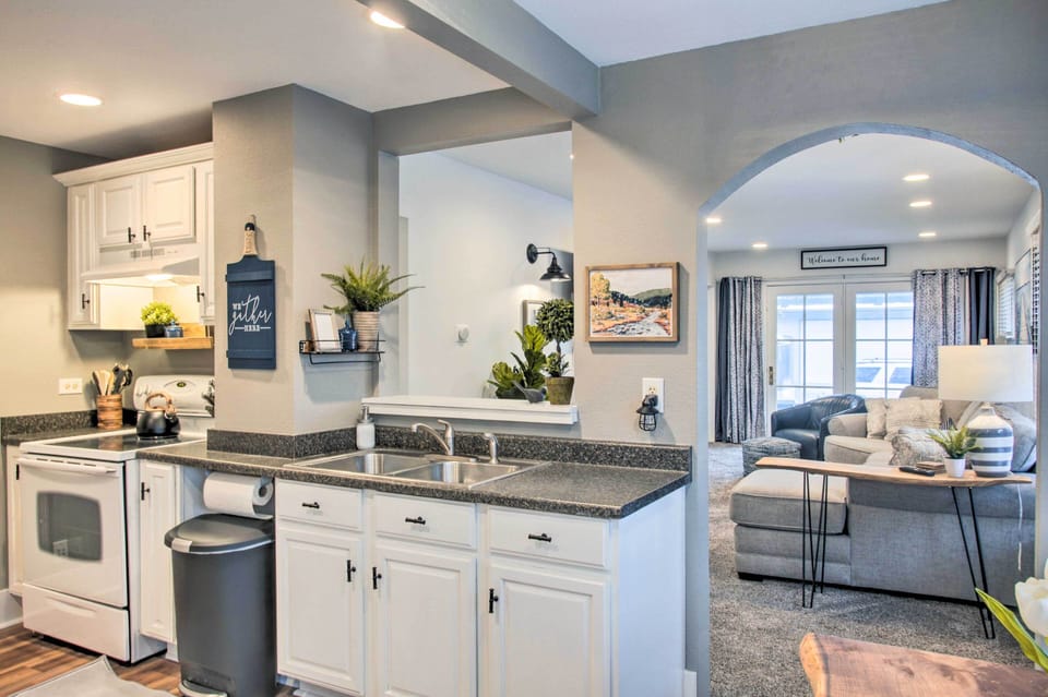House (2 Bedrooms) | Interior