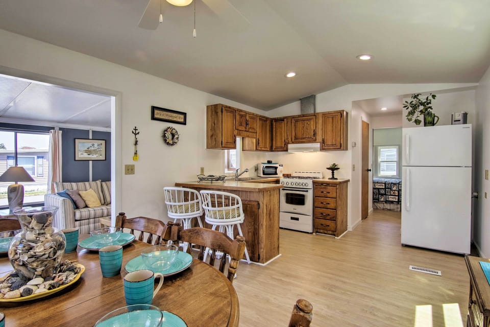 House (2 Bedrooms) | Interior