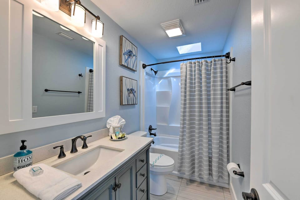 Updated Waterfront Escape w/ Dock & Fire Pit Cottage in Florida