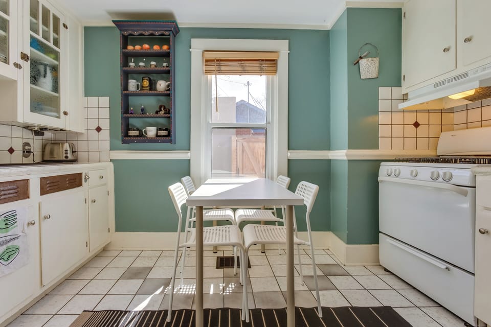House (2 Bedrooms) | Interior