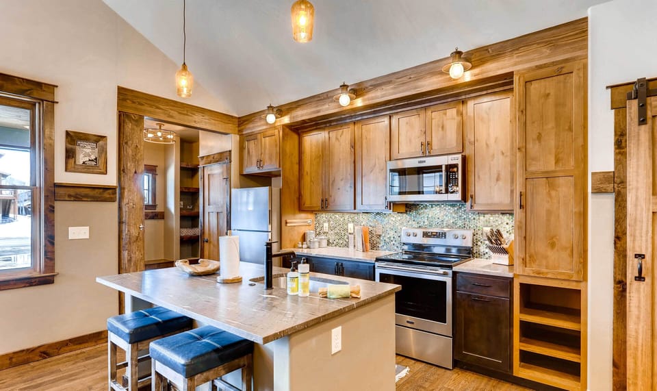 House (3 Bedrooms) | Interior