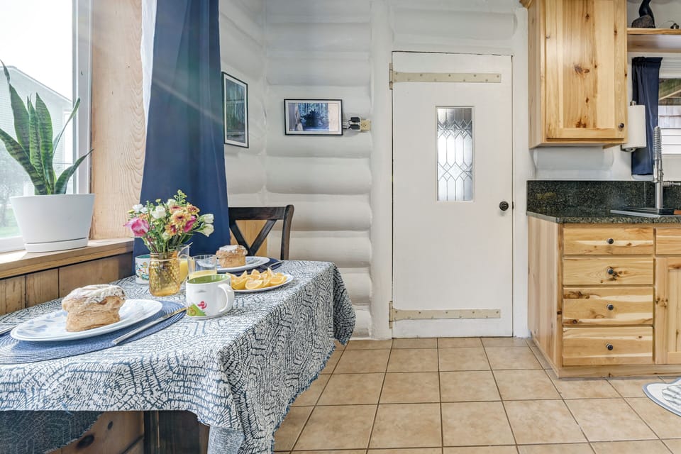 House (1 Bedroom) | Interior