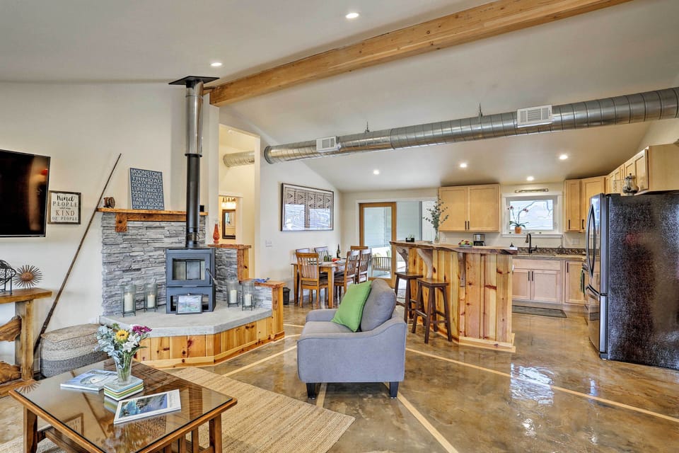 House (3 Bedrooms) | Interior
