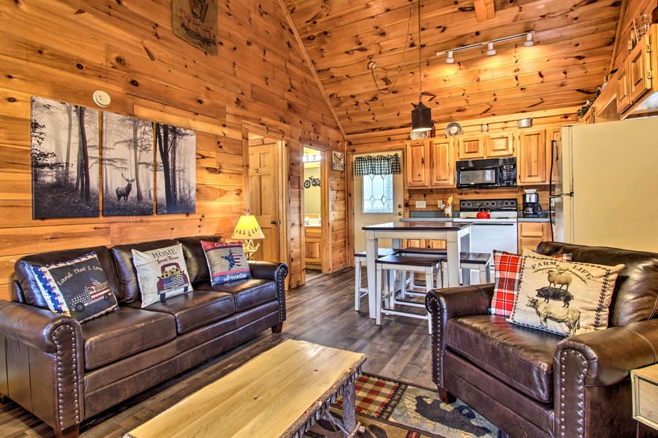 House (2 Bedrooms) | Interior