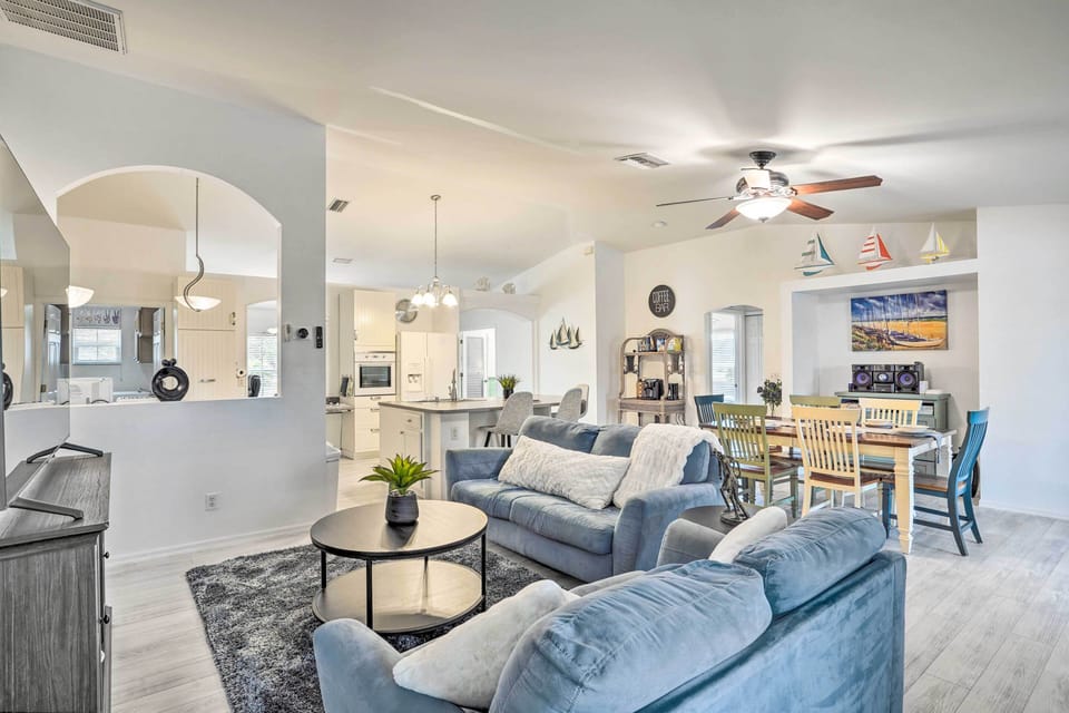 House (4 Bedrooms) | Interior