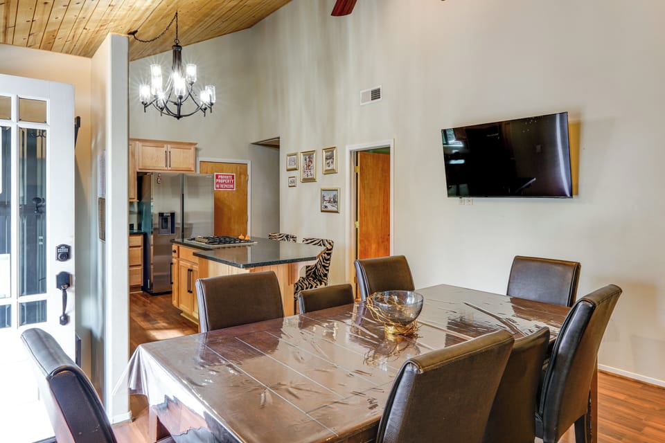 House (4 Bedrooms) | Interior