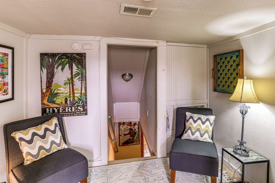 House (5 Bedrooms) | Interior