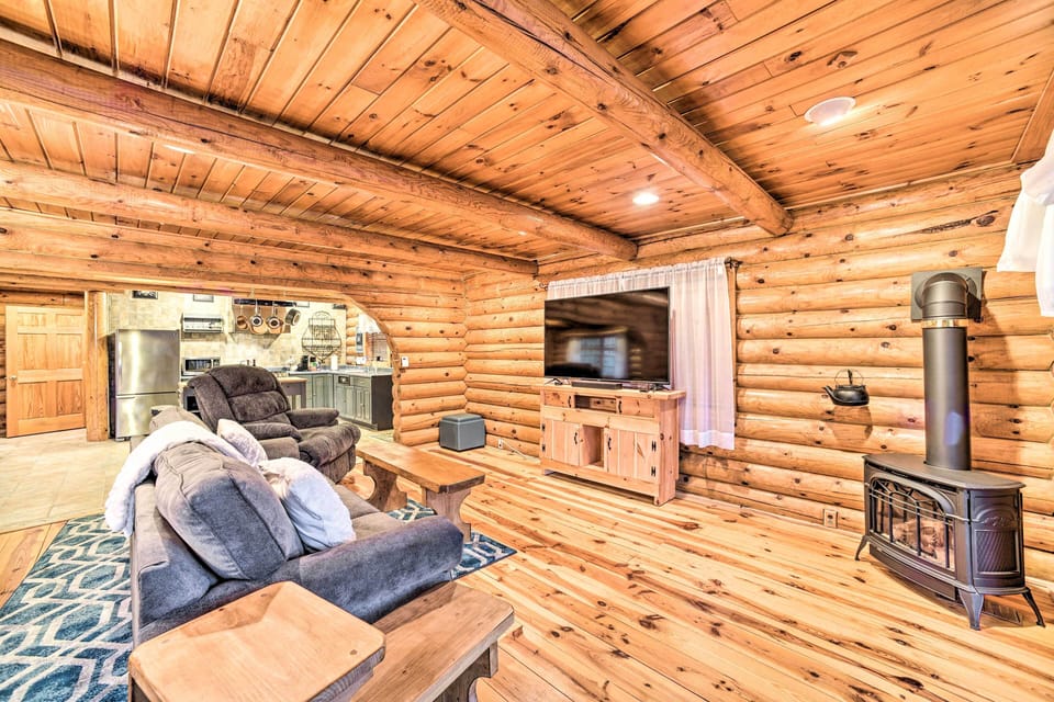 House (2 Bedrooms) | Interior