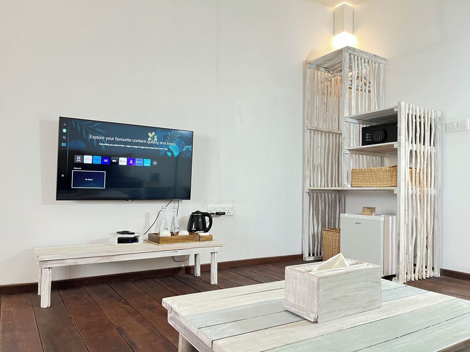 Deluxe Double or Twin Room, 1 Double Bed, Ocean View | 1 bedroom, minibar, in-room safe, cribs (surcharge)