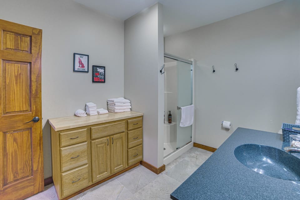 14 Mi to Slopes: Lodge on 104 Acres in Boyne City Cottage in Michigan