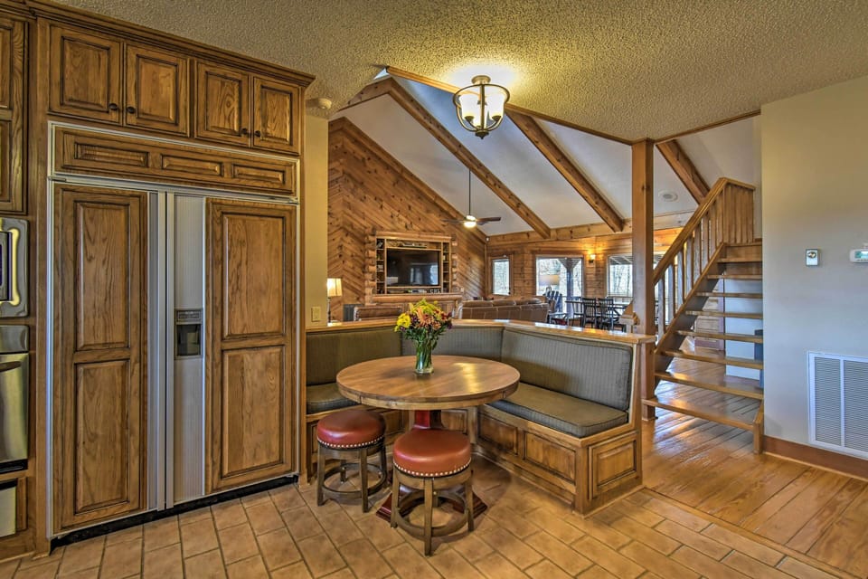 House (4 Bedrooms) | Interior
